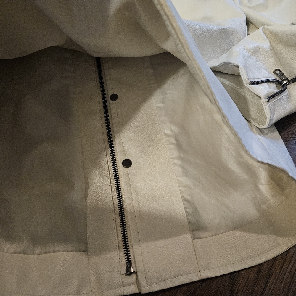 Fried Denim Faux Leather Jacket White Men's Size Medium Used Condition Zippers. - Picture 11 of 14